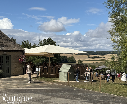 Outside the Farmers Dog Pub & Restaurant