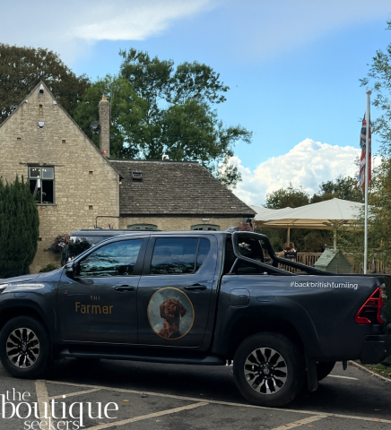 Outside the Farmers Dog Pub & Restaurant